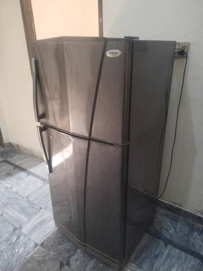 ways company Medium size fridge
