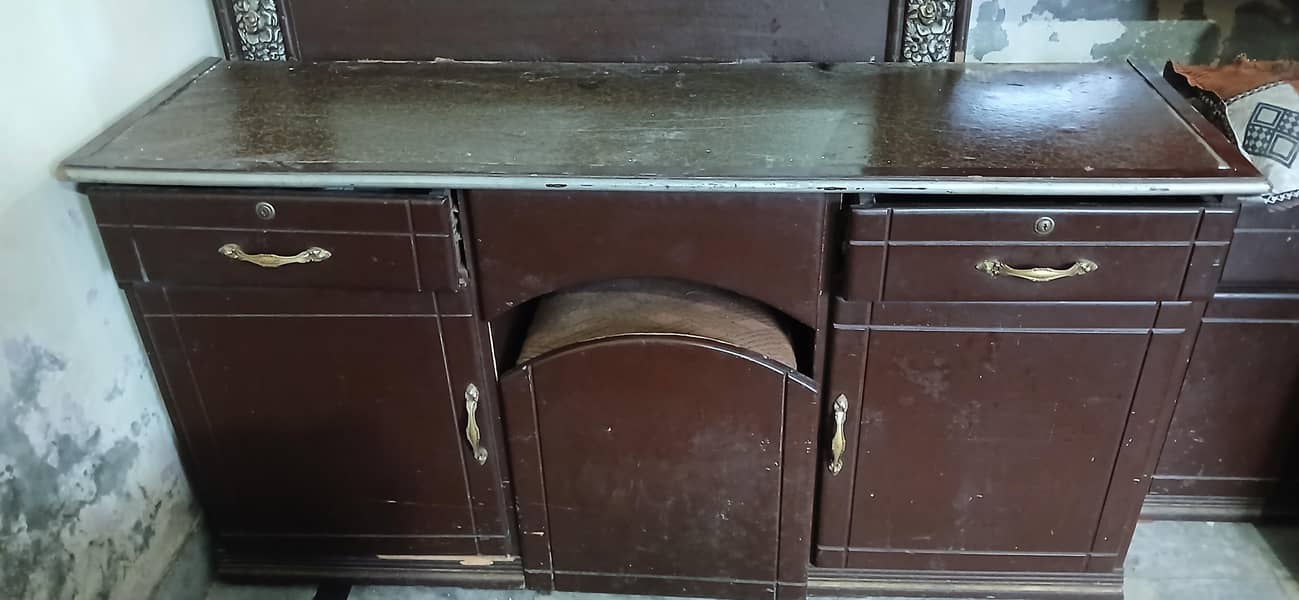 Dressing table 2