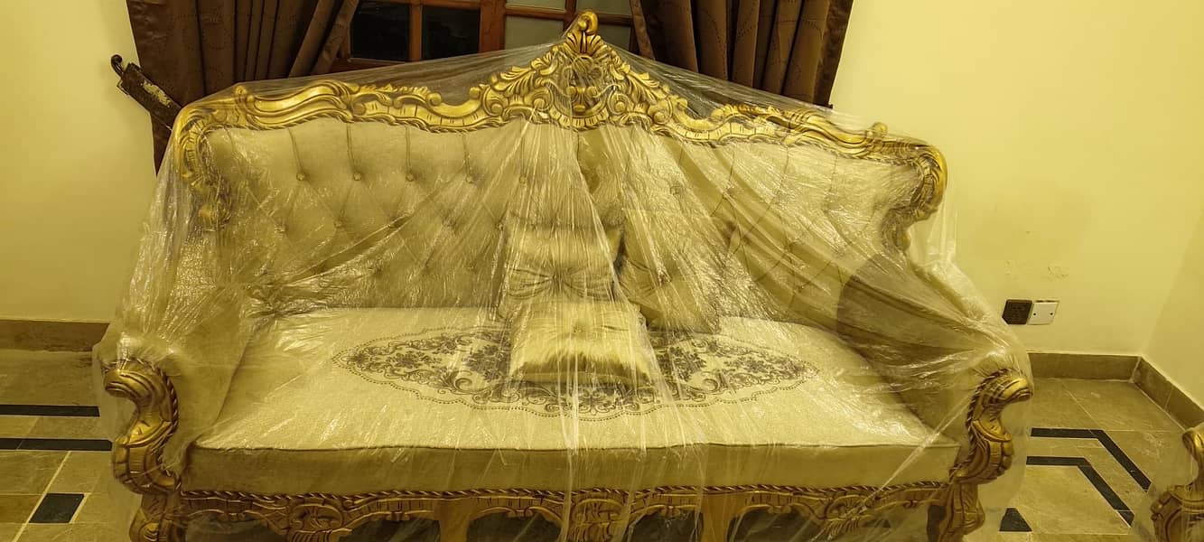 Chinioti Crown Sofa Set 0