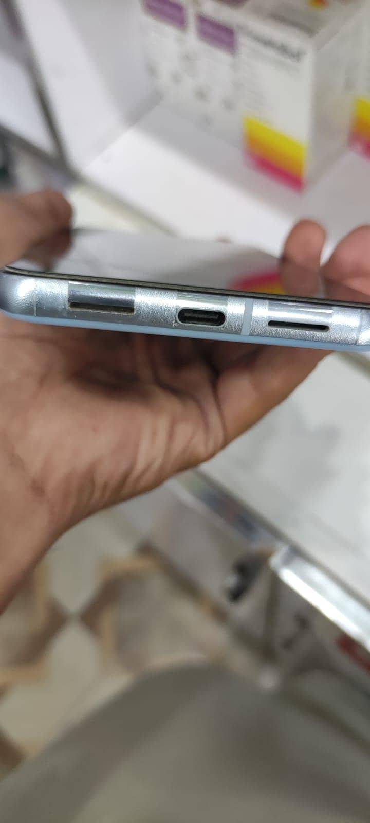 Google Pixel 8 Pro 3