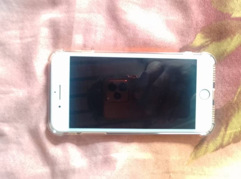 Apple iPhone 8 Plus 1