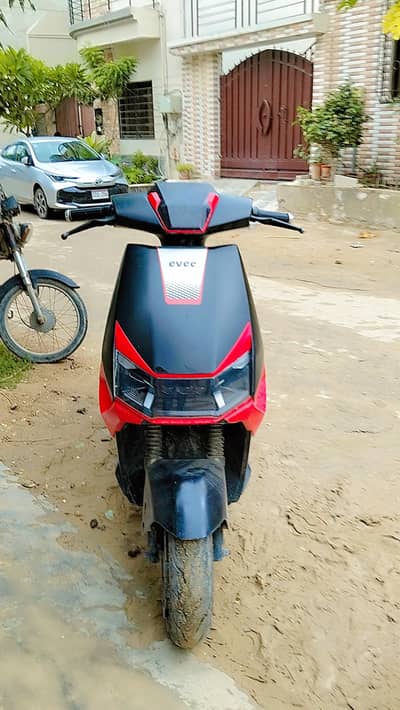 Evee S1 Pro