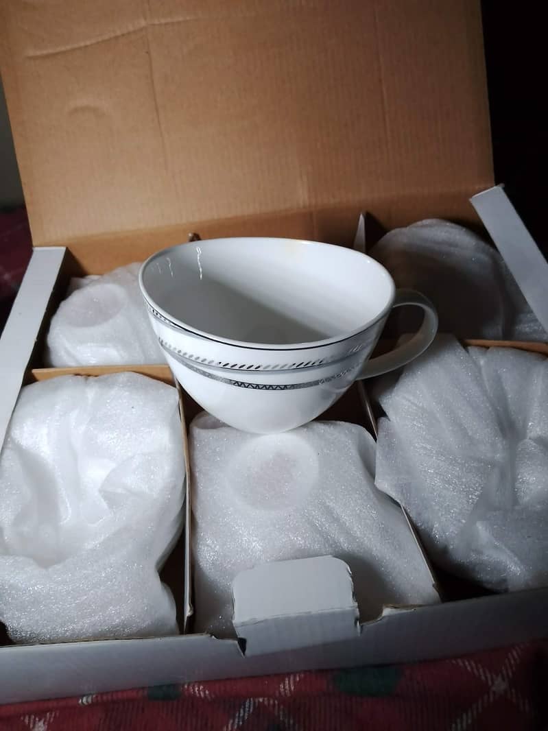Dinner set 4