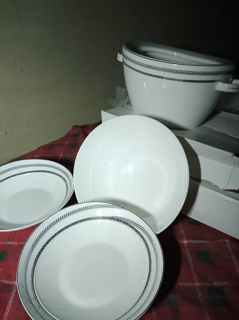 Dinner set 5