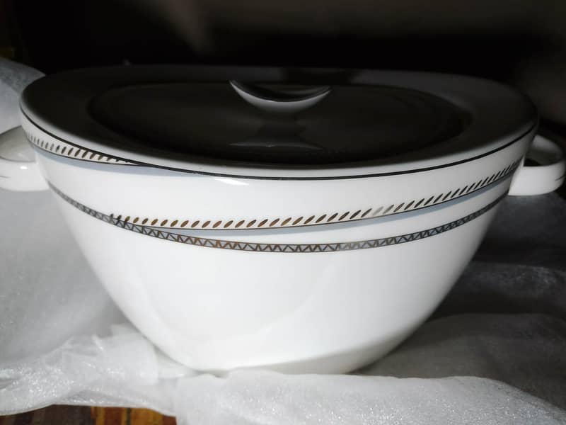 Dinner set 10