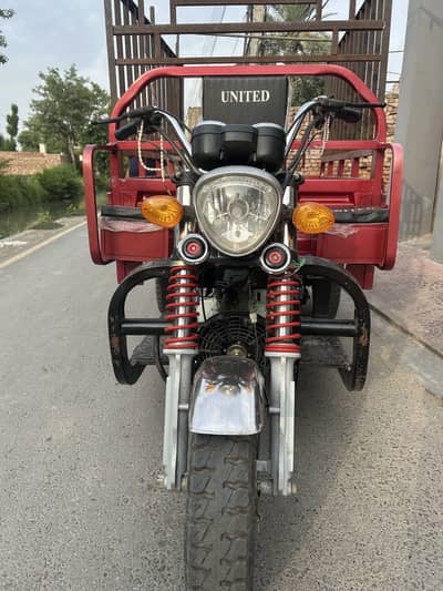 United 150 cc loader Riksha brand new