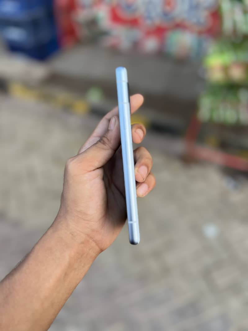 Google Pixel 7a 1