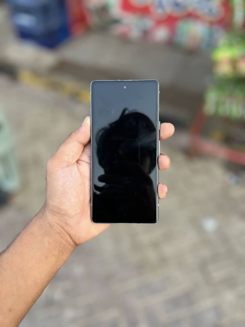 Google Pixel 7a 5