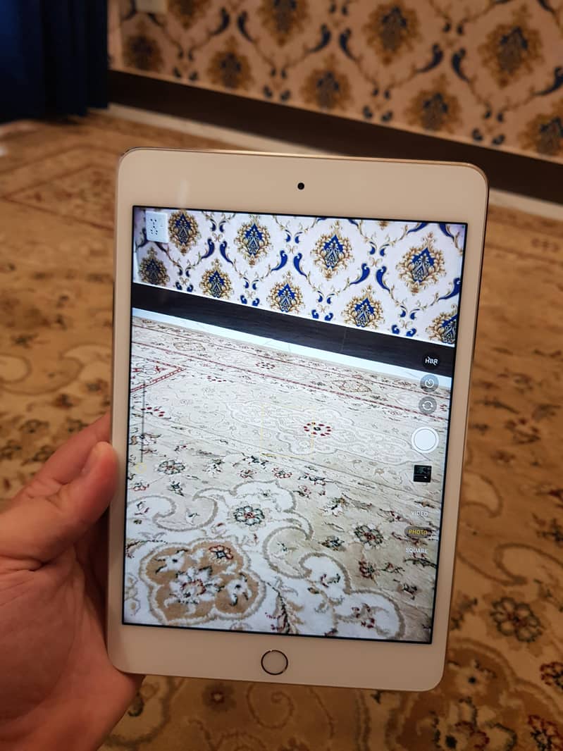 Apple IPad Mini 4 6