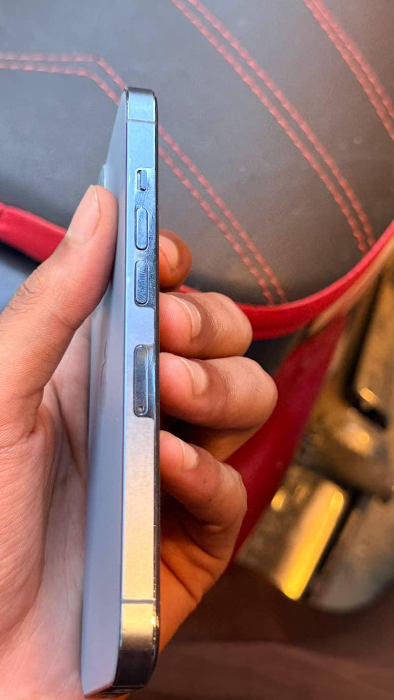 Apple iPhone 13 Pro 3