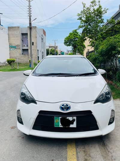Toyota Aqua 2012