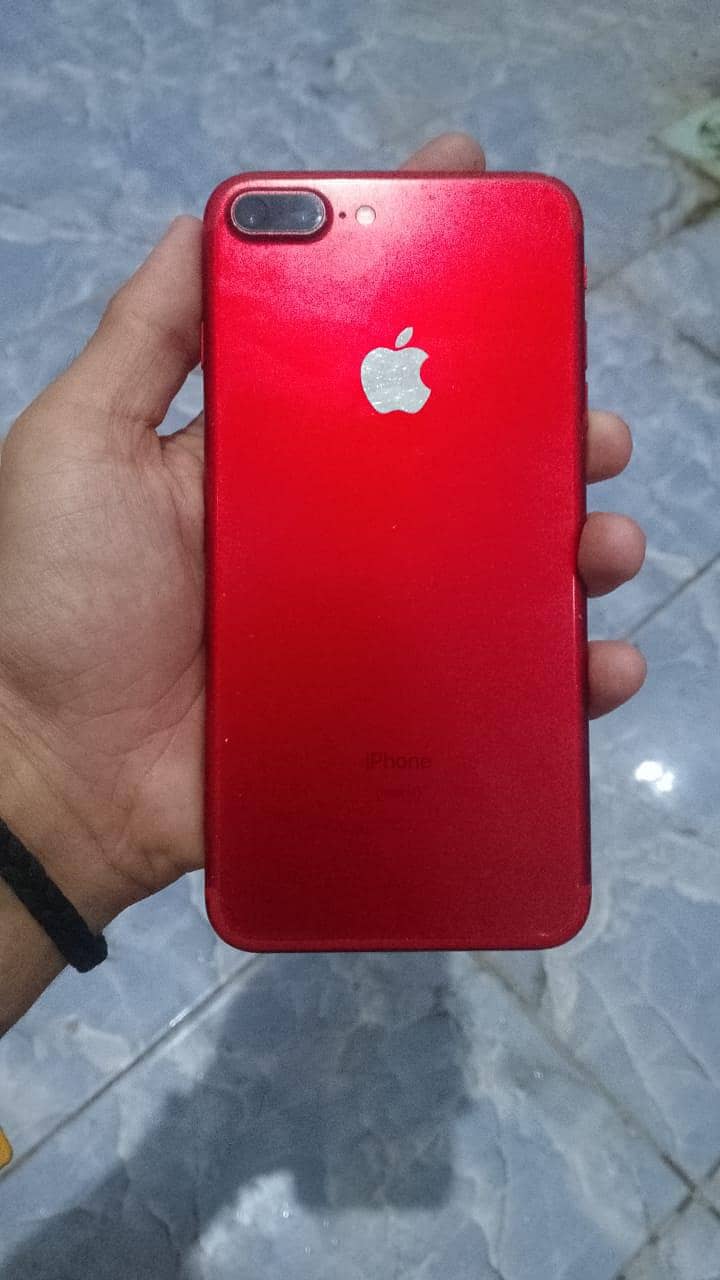 Apple iPhone 7 Plus 0