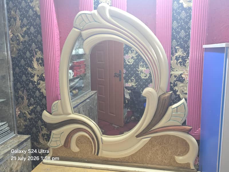 bed and sight table and dressing table 6