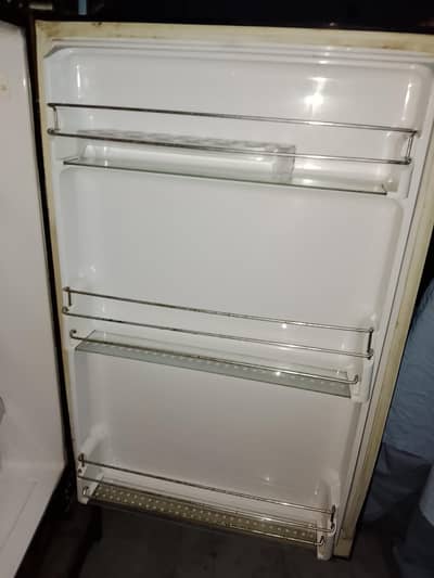 Refrigerator For Sale