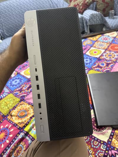 HP TOWER 800 G4 TWR