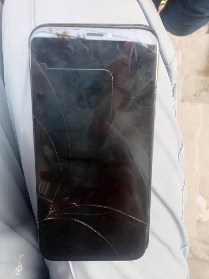 Apple iPhone X 2
