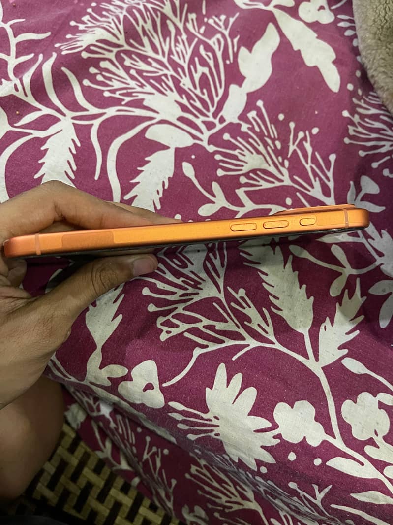 Apple iPhone 17 Pro Max 2