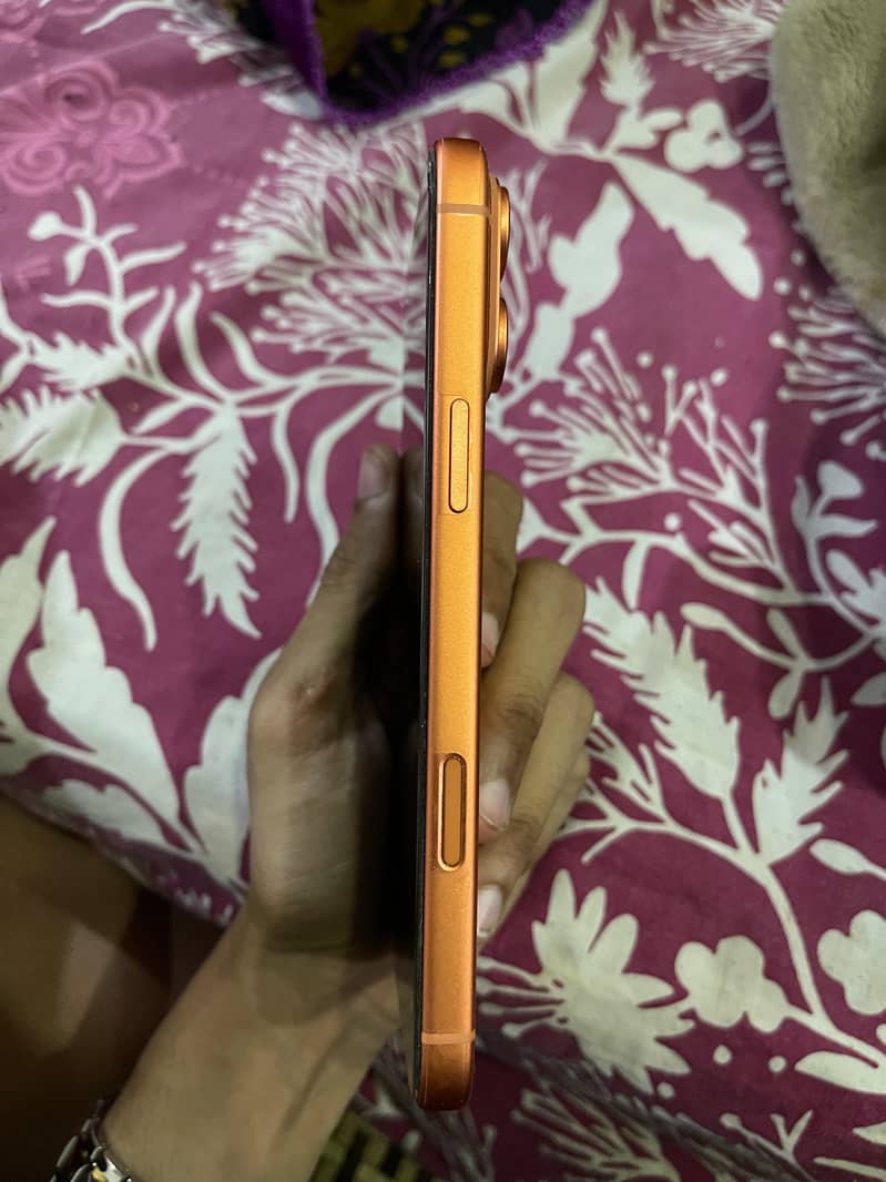 Apple iPhone 17 Pro Max 5