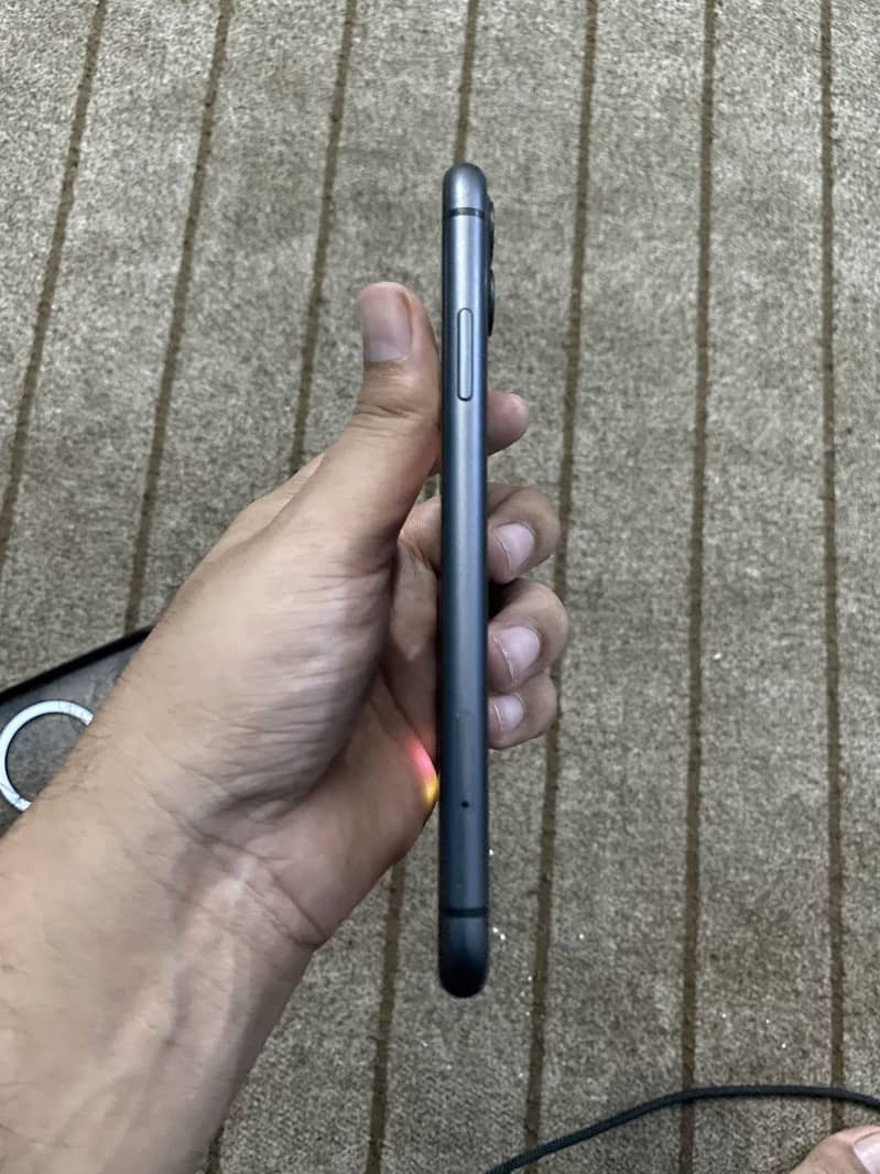 Apple iPhone 11 2