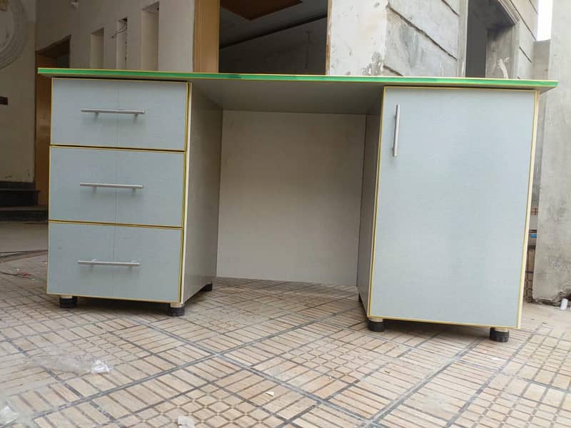Gaming Table 0