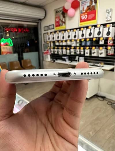 Apple iPhone XR