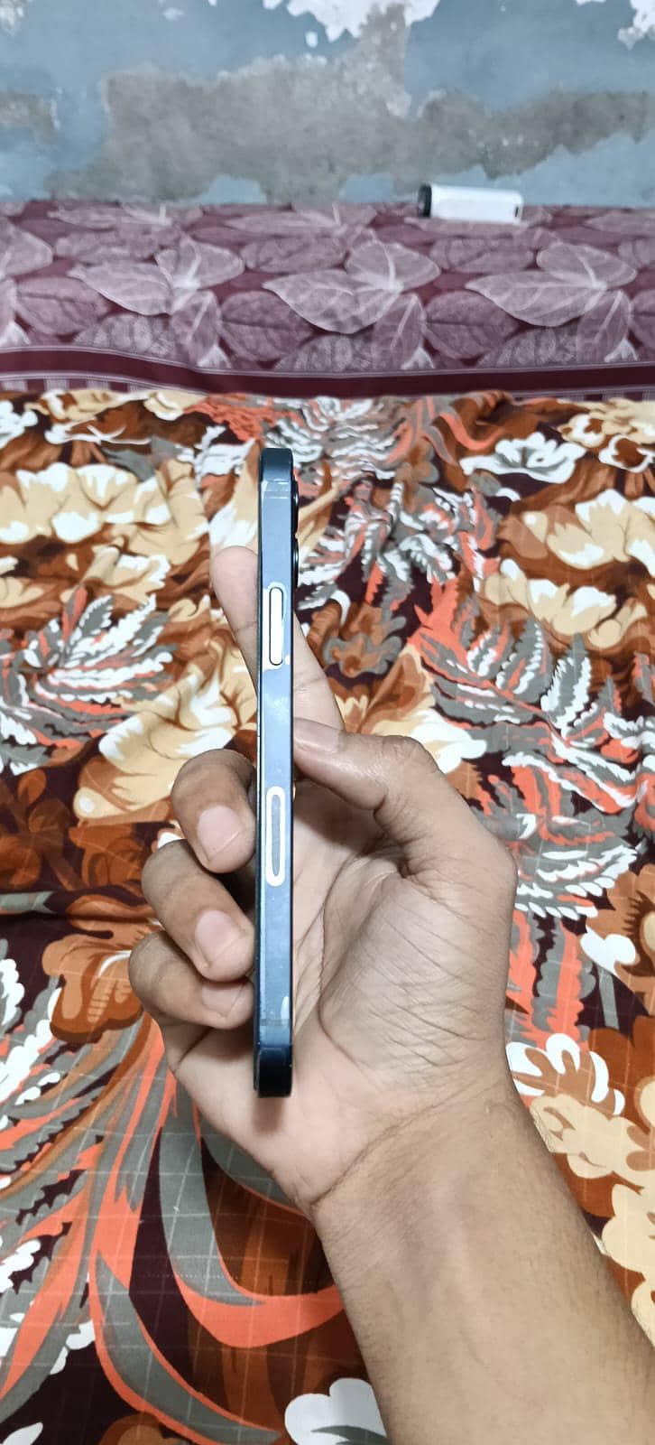 Apple iPhone 12 3