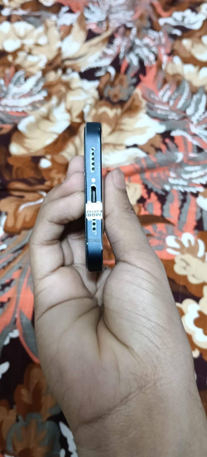 Apple iPhone 12 4