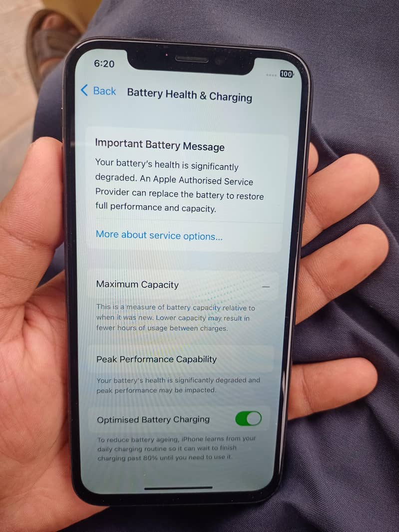 Apple iPhone X 4