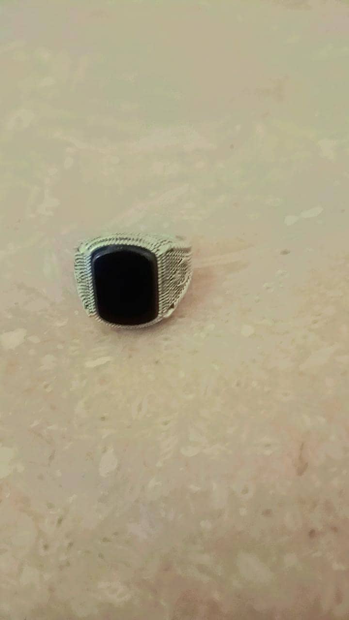 Angoti 1