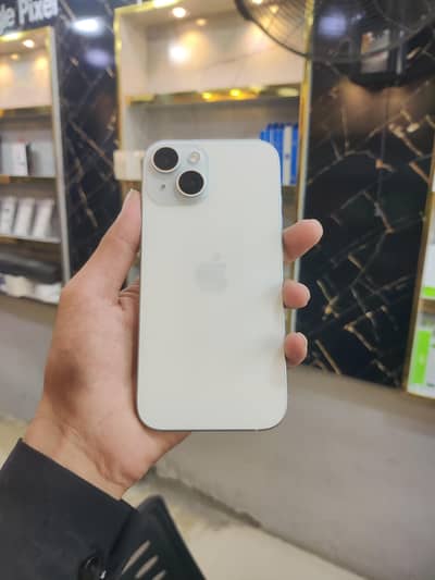 Apple iPhone 15
