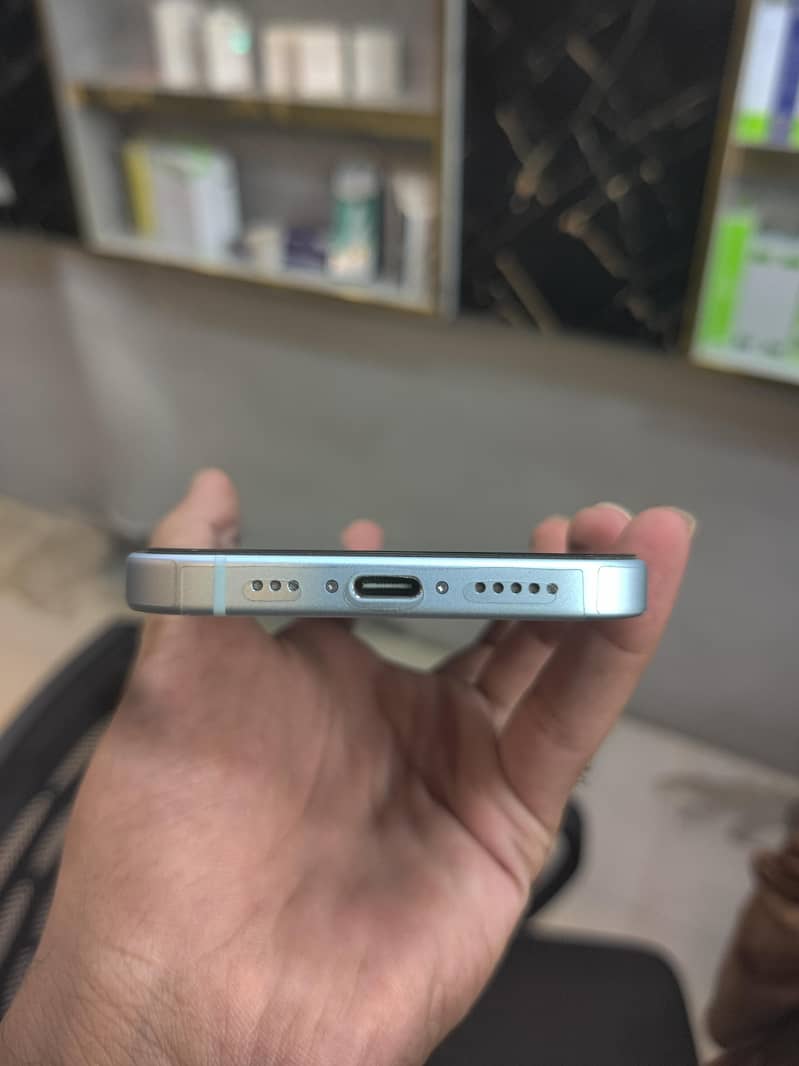 Apple iPhone 15 2
