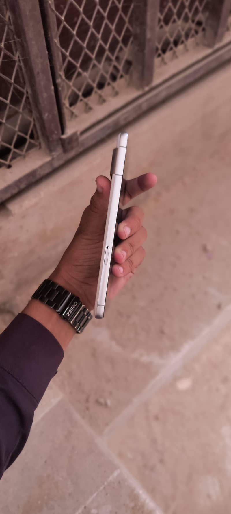 Google Pixel 7 4
