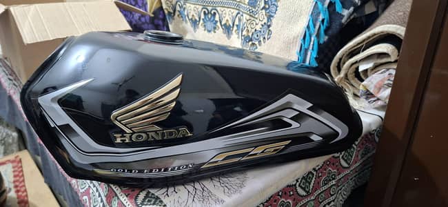 Honda 125 Fuel Tank Set