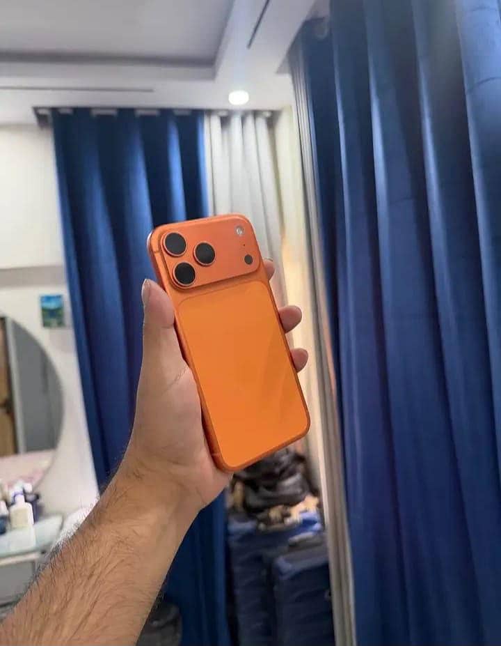Apple iPhone 17 Pro Max 1