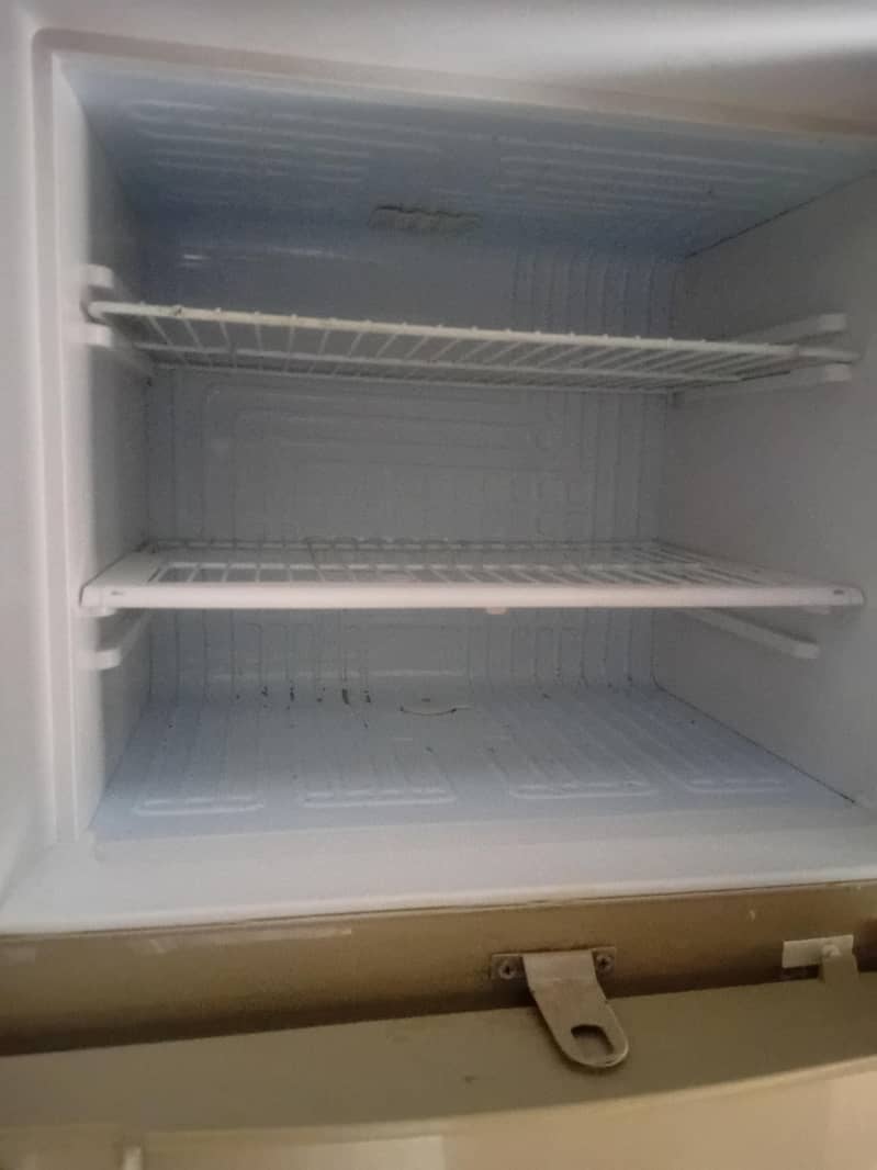 Refrigerator (Waves) 3