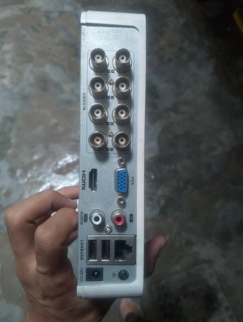 Hikvision 1
