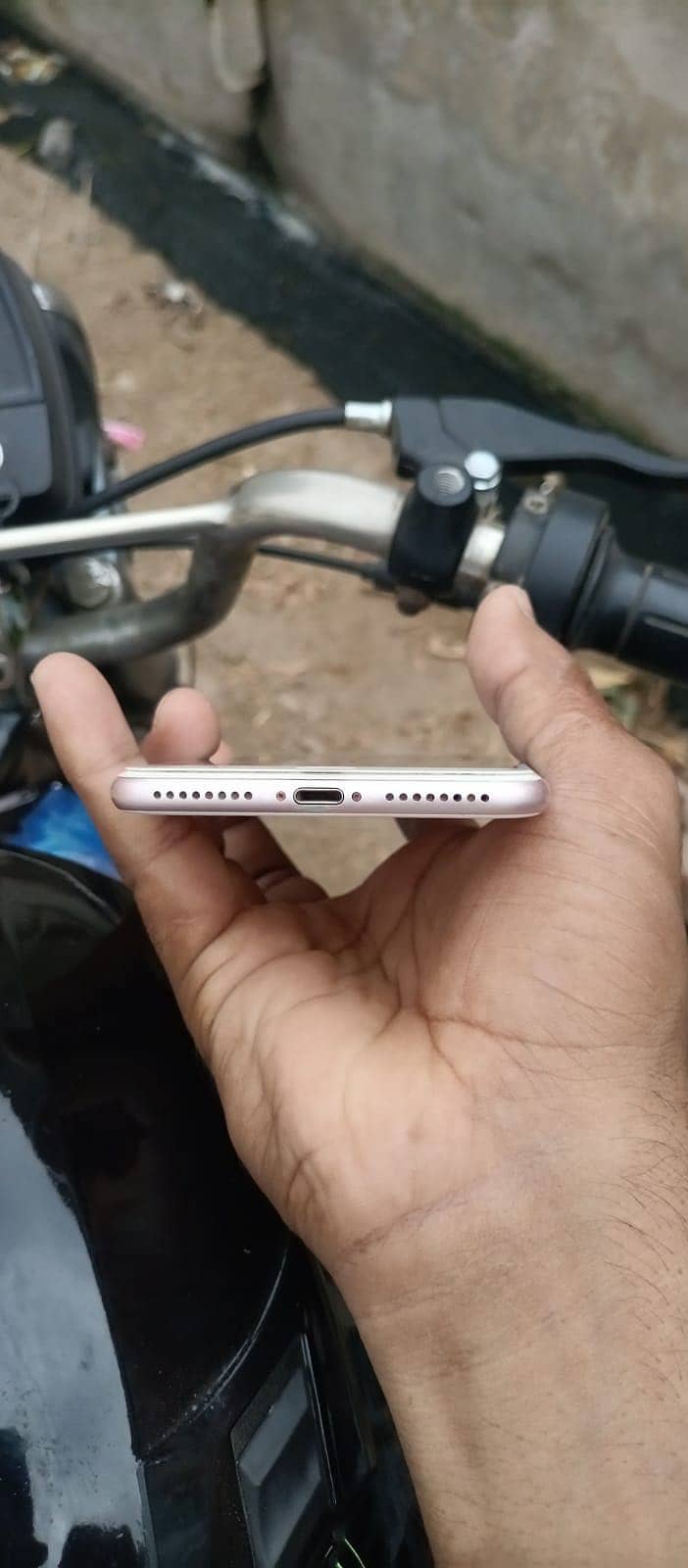 iPhone 7 pula 1