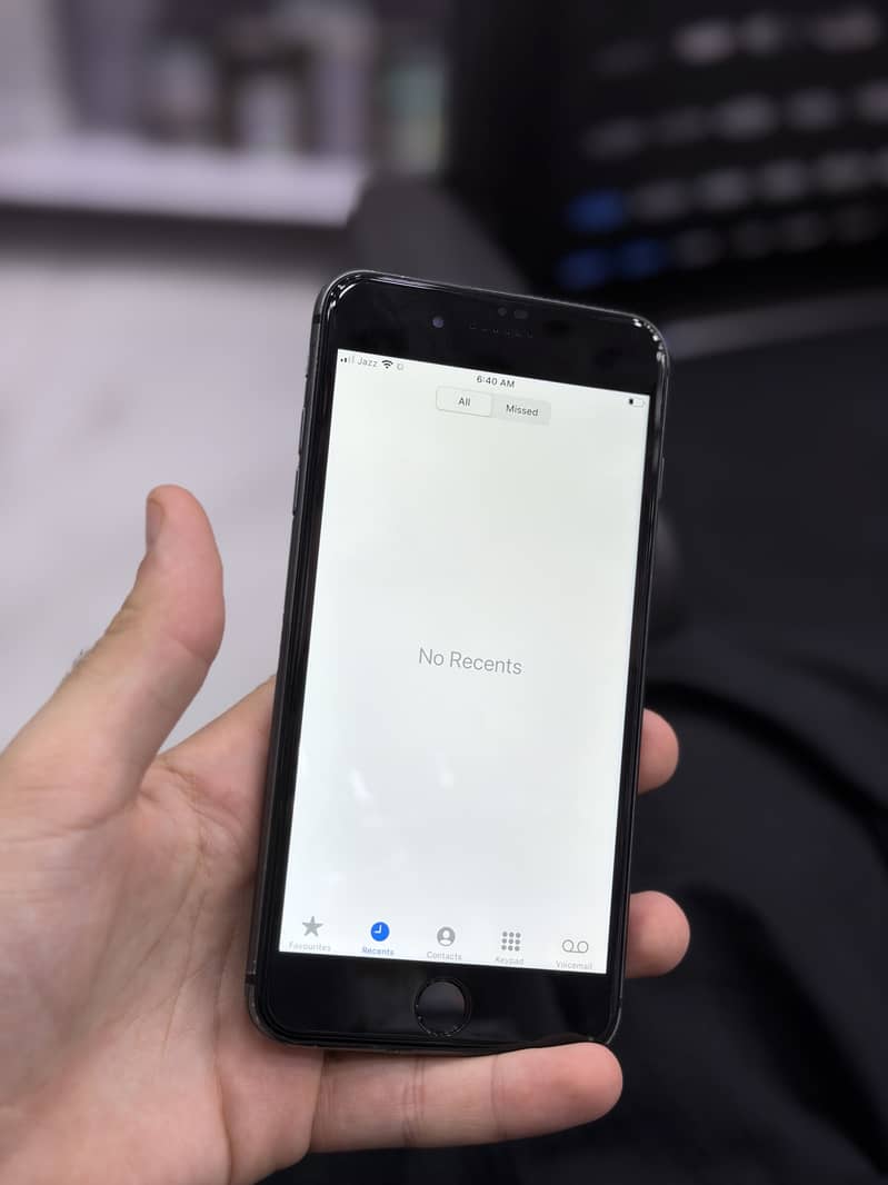 Apple iPhone 8 Plus 7
