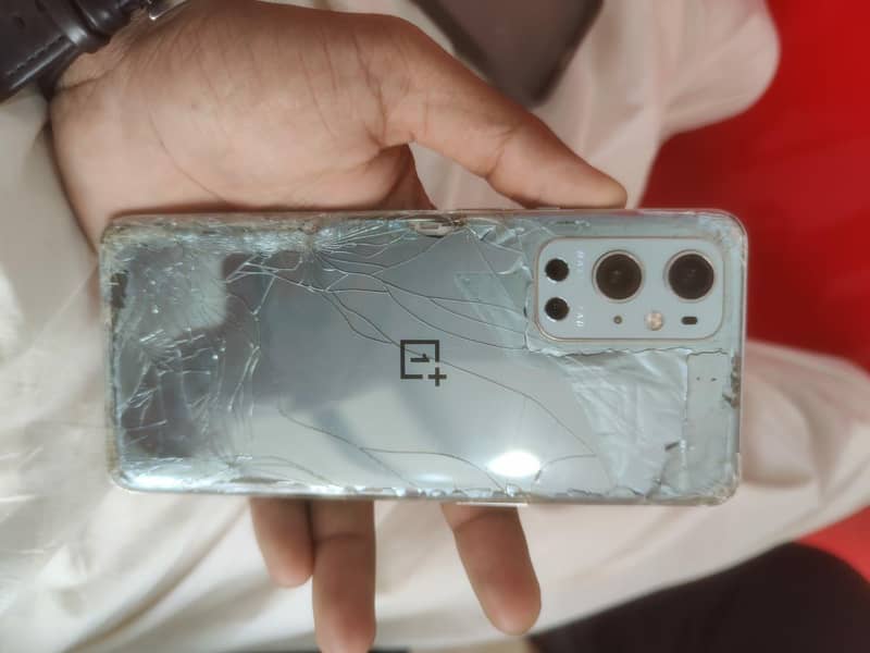 One Plus 9 Pro 3