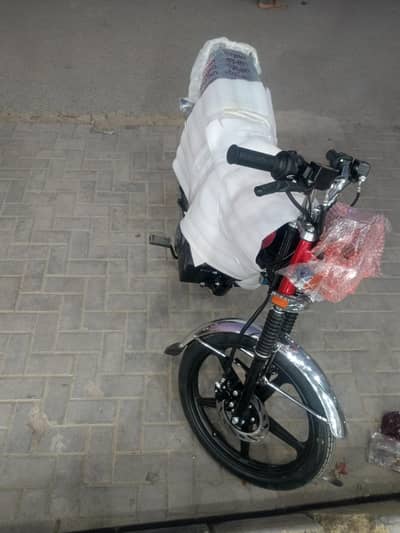 AOA bilkul new baik ha 30 wali ha