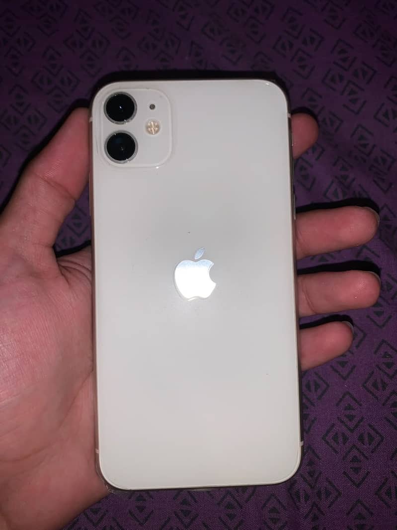 Apple iPhone 11 0
