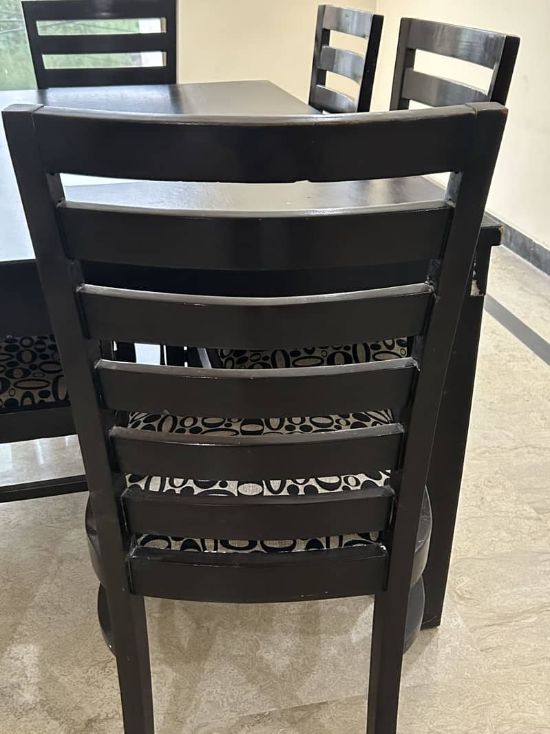 Dining table 3