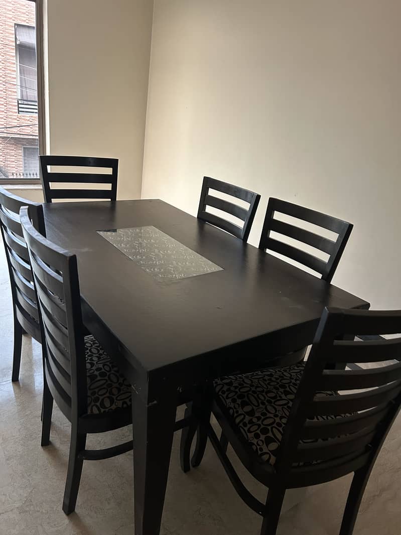 Dining table 4
