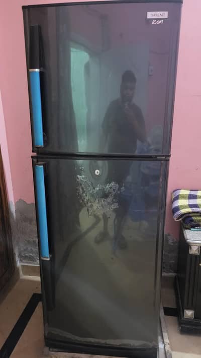 Orient Middlel Size Fridge For Sale