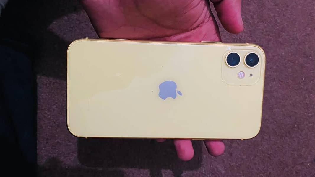 Apple iPhone 11 3