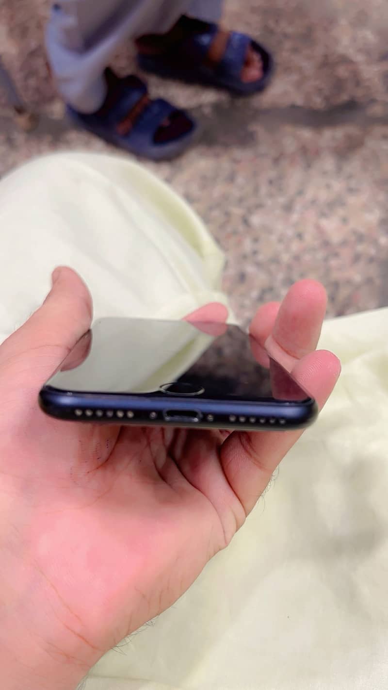 Apple iPhone SE 2