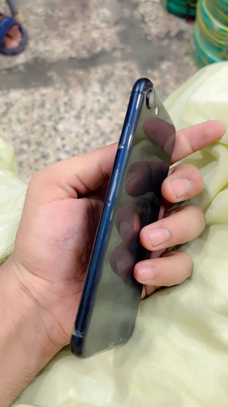 Apple iPhone SE 4