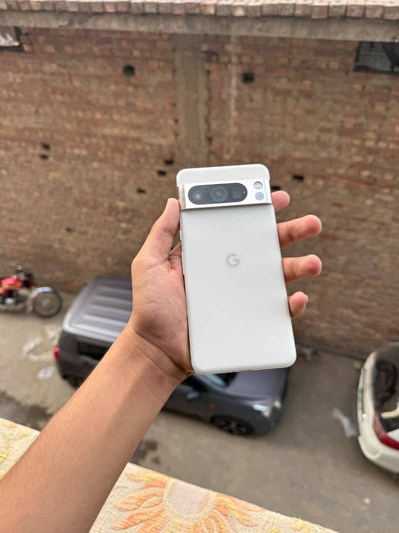 Google Pixel 8 Pro 0
