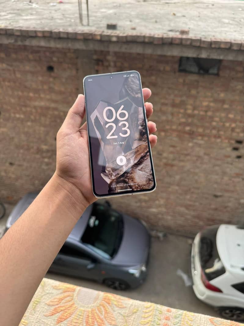 Google Pixel 8 Pro 1
