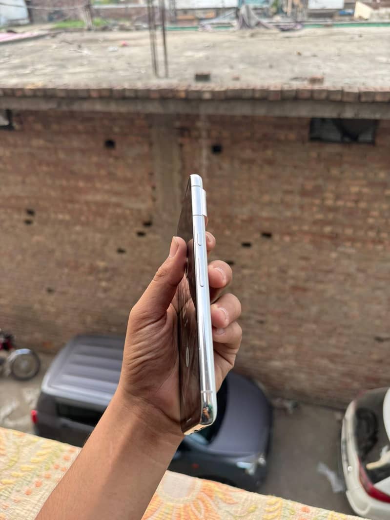 Google Pixel 8 Pro 5